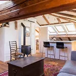 Center Townhouse & Loft Ferienhaus Tolmin