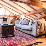 Center Townhouse & Loft Tolmin