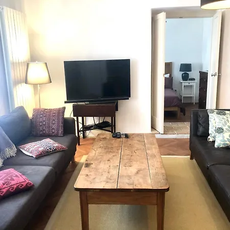 Center Townhouse & Loft Apartment