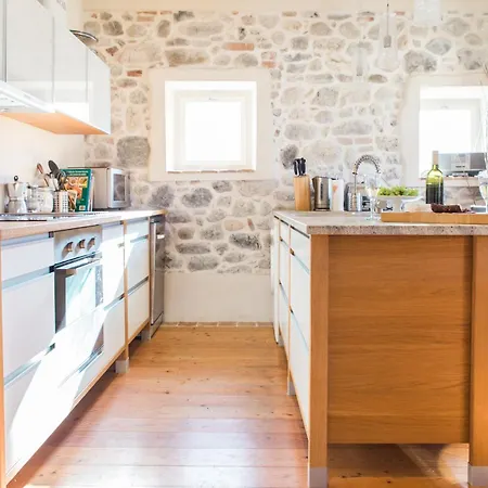 펜션 Center Townhouse & Loft