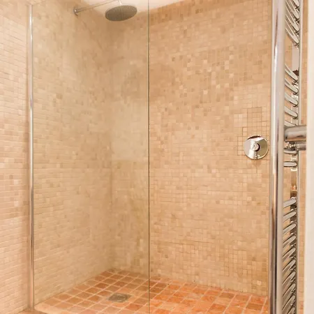 펜션 Center Townhouse & Loft