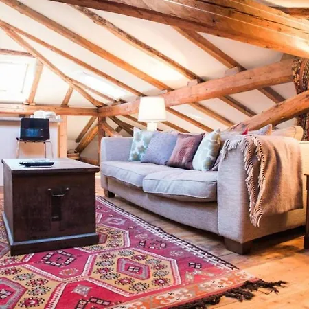 Center Townhouse & Loft Apartment Tolmin