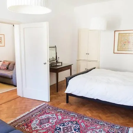 Center Townhouse & Loft