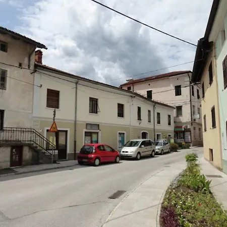 Center Townhouse & Loft Hébergement de vacances Tolmin