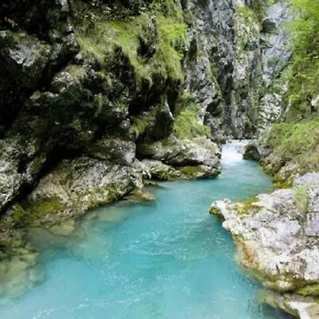 Center Townhouse & Loft Hébergement de vacances Tolmin